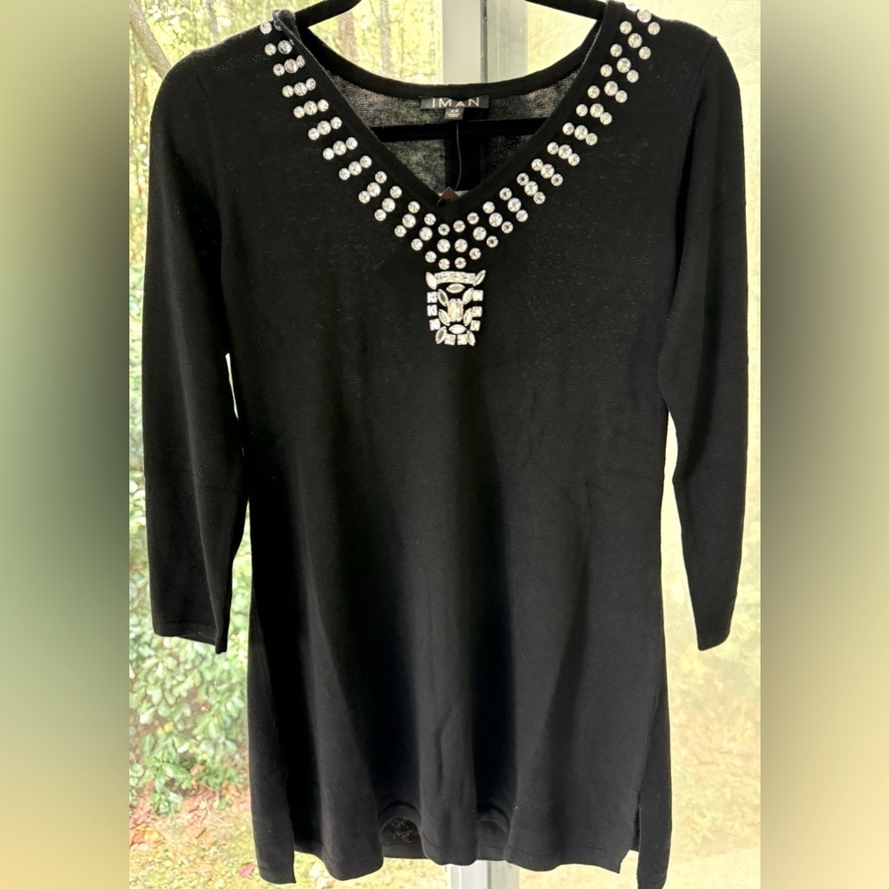 NWT IMAN Global Chic Touch tunic with jeweled shoulder and neck cashmere blend